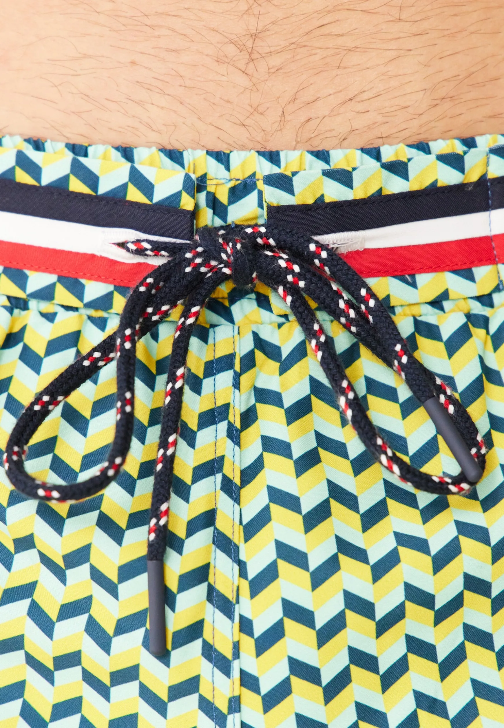 Le slip français Short de bain court-Liamone Chevron Tricolor<Homme Shorts De Bain